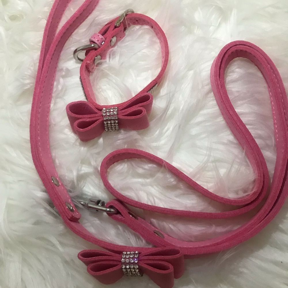 Pink rhinestone Bow collar and leash